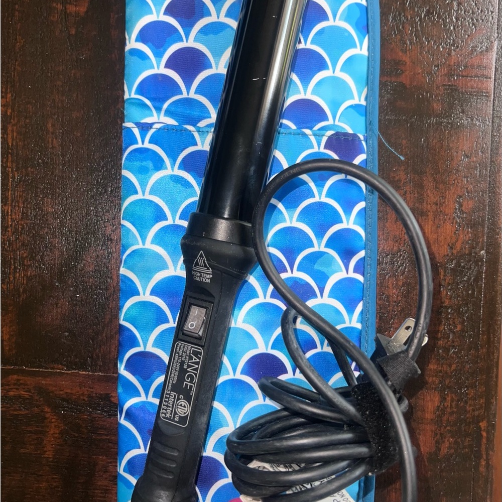 Lange Black Curling Wand with Blue Patterned Case
